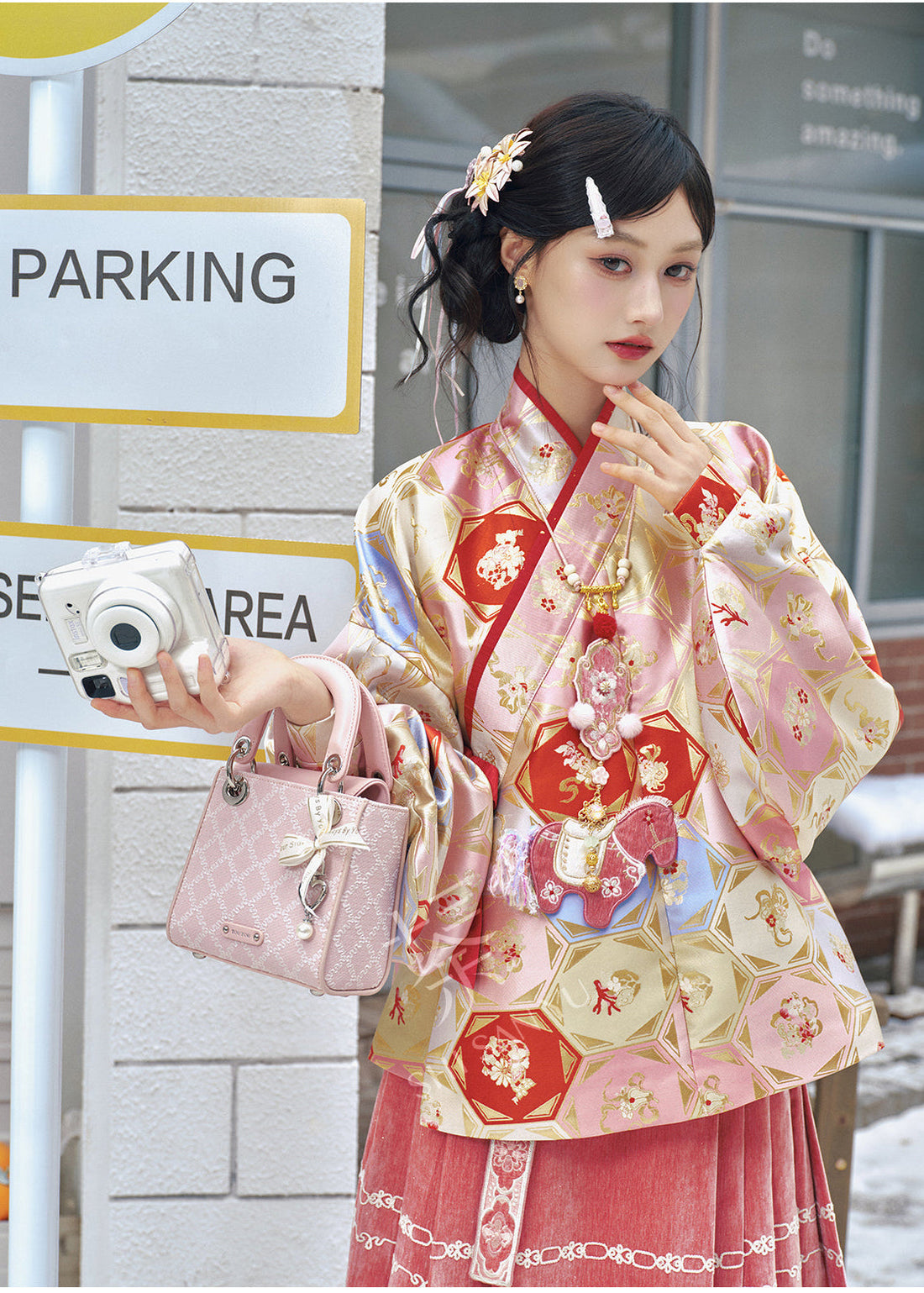 Pearl Clouds | 4-Piece 2026 New Year Hanfu (绣云珠)