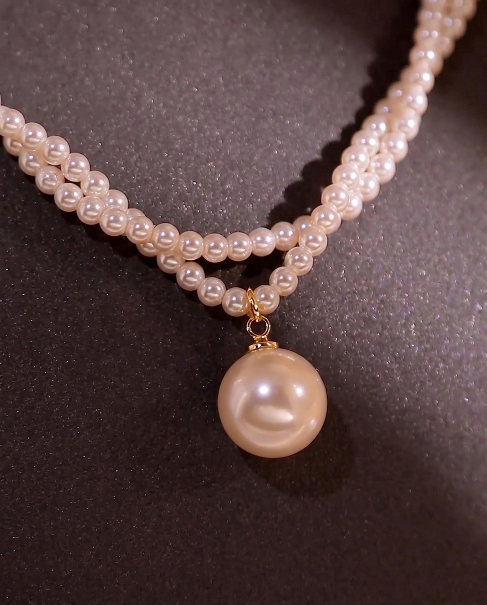 Twisted Pearl Choker | Minimalist Companion II