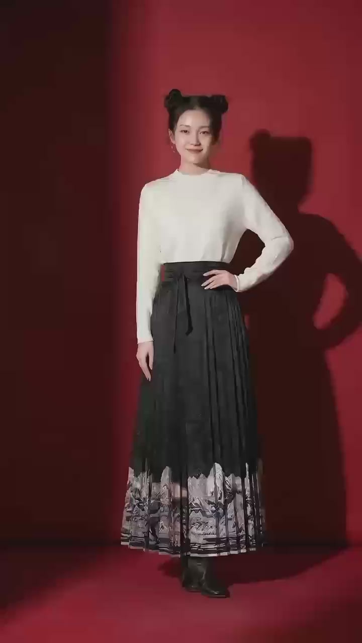 The Thousand-Mile Landscape | Silver-Woven Heritage Mamian Skirt（千里江山）